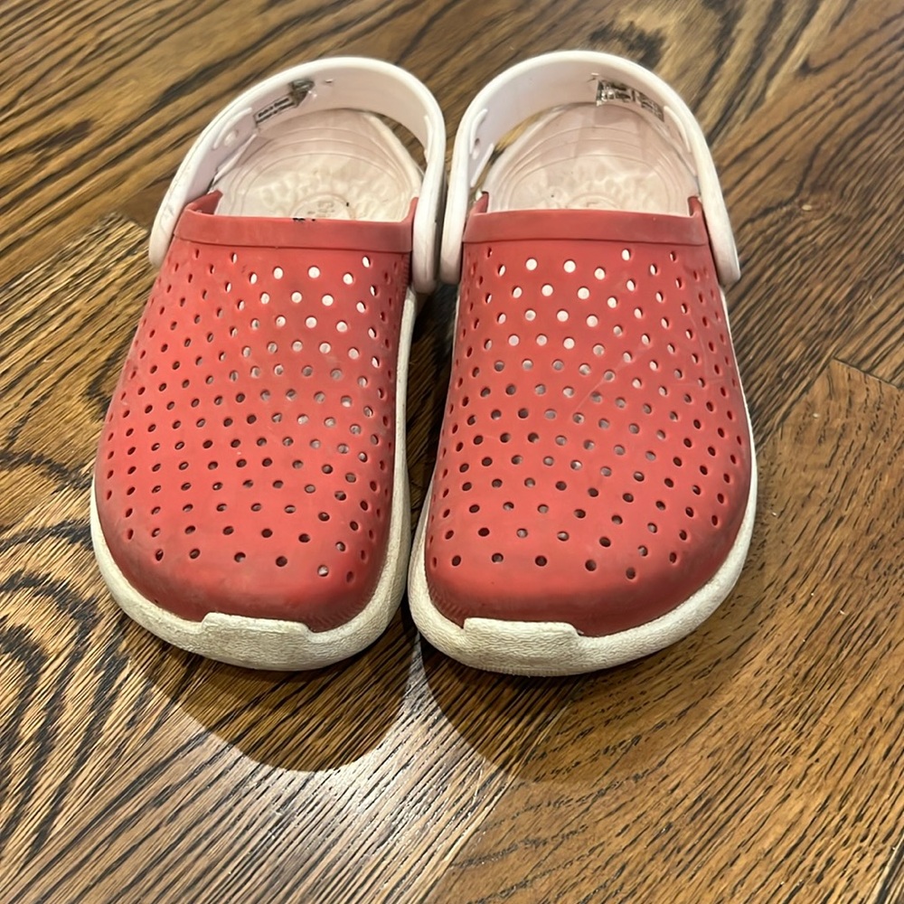 Girls crocs size 11